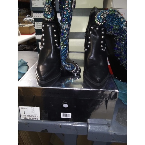 Azalea Wang Axelbeat embellished front western bootblack 6M US
